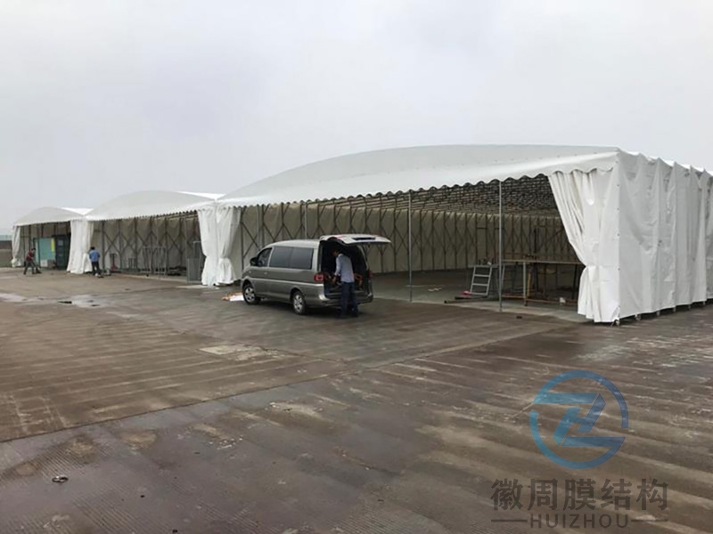 移动推拉雨篷